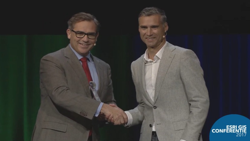 Uitreiking Enterprise GIS Award – Esri GIS Conferentie 2017